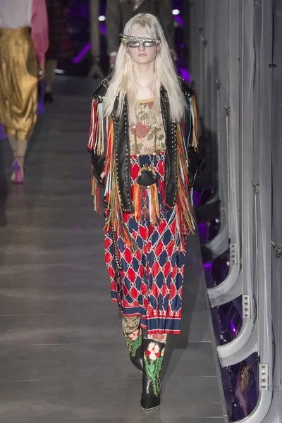 Look 71